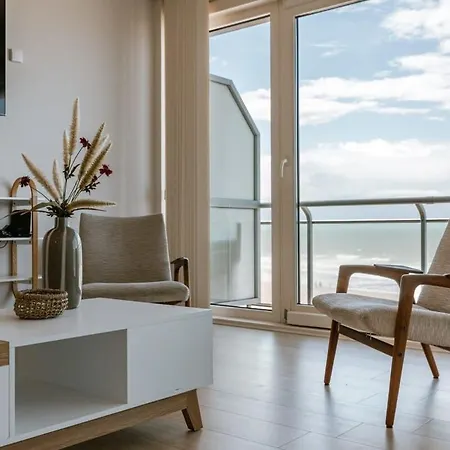 Huswell - Bright Seaview In Apartment *