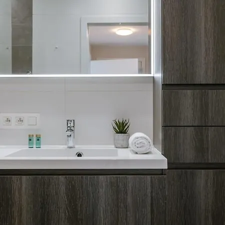 Lejlighed Huswell - Bright Seaview In *